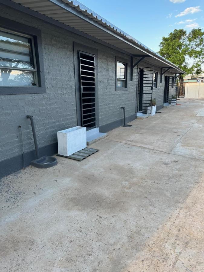 One Home Pretoria-Noord 外观 照片