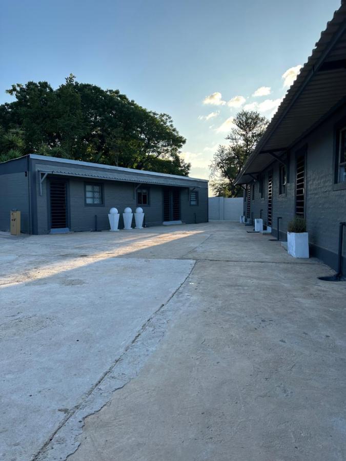One Home Pretoria-Noord 外观 照片