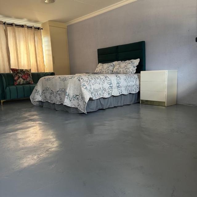 One Home Pretoria-Noord 外观 照片