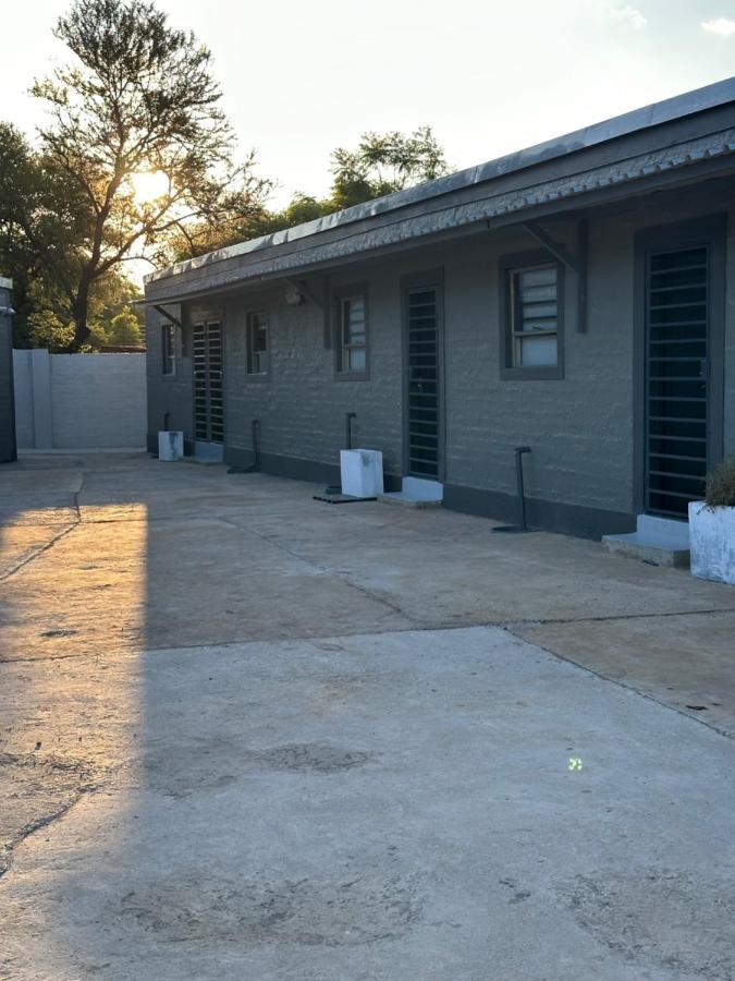 One Home Pretoria-Noord 外观 照片