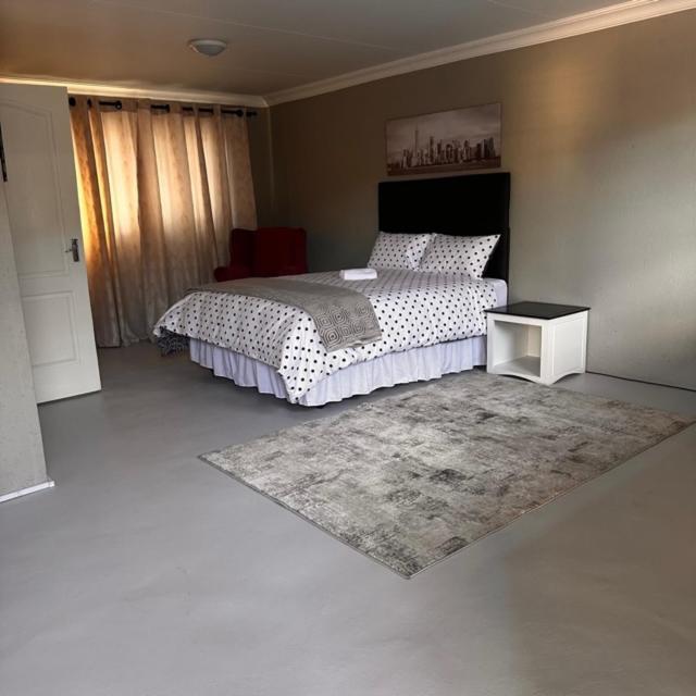 One Home Pretoria-Noord 外观 照片