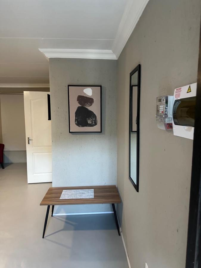 One Home Pretoria-Noord 外观 照片