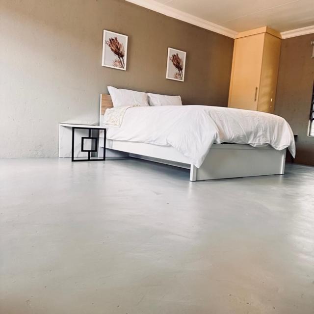 One Home Pretoria-Noord 外观 照片
